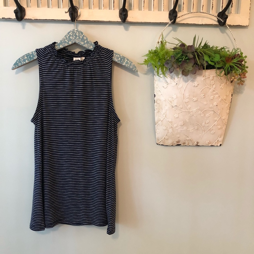 GAP NWT Navy Striped Sleeveless Tank Top Small S